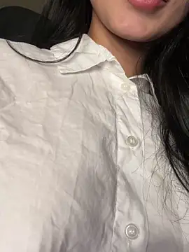 EvaMoet online show from December 30, 2024, 8:54 am