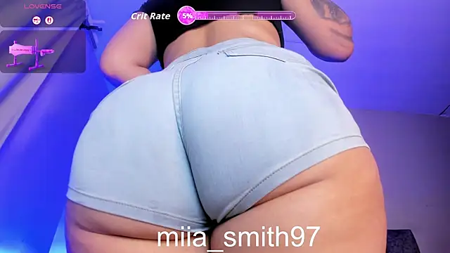 Snapshot of miia-smith97 chatting on May 5, 2026, 8:45 pm miia-smith97 online show from May 5, 2026, 8:45 pm