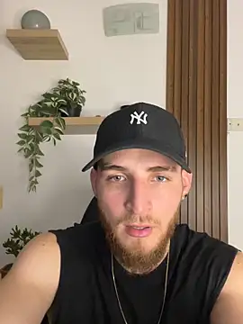 SeanCrawford online show from December 19, 2025, 3:21 am