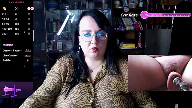 Snapshot of LeonaHarrison chatting on November 12, 2025, 1:32 am LeonaHarrison online show from November 12, 2025, 1:32 am
