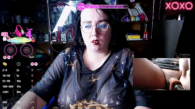 Snapshot of LeonaHarrison chatting on December 5, 2025, 11:53 am LeonaHarrison online show from December 5, 2025, 11:53 am