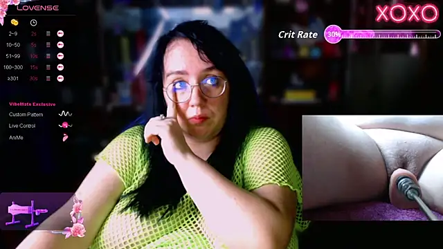 Snapshot of LeonaHarrison chatting on October 28, 2025, 6:51 pm LeonaHarrison online show from October 28, 2025, 6:51 pm