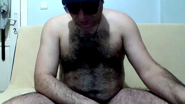 Snapshot of fraud705 chatting on April 18, 2026, 7:58 pm fraud705 online show from April 18, 2026, 7:58 pm