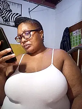 YELLOW BONE online show from March 5, 2026, 9:11 pm