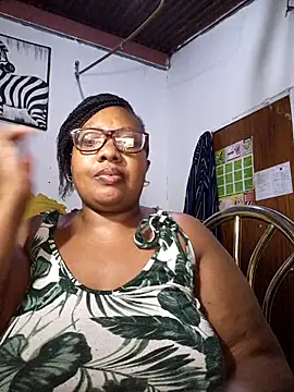 YELLOW BONE online show from February 7, 2026, 10:29 pm