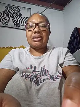 Snapshot of YELLOW_BONE chatting on June 30, 2026, 9:04 pm YELLOW BONE online show from June 30, 2026, 9:04 pm