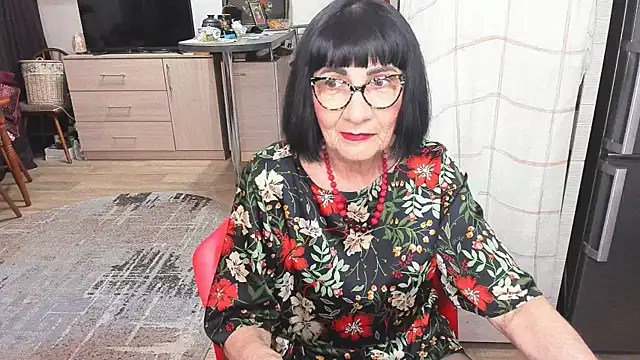 Tina Joness online show from June 6, 2026, 4:23 pm