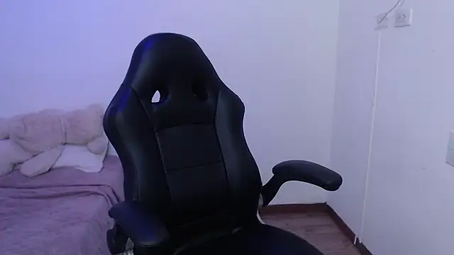 Snapshot of _Scarlett_Sweet chatting on November 18, 2025, 10:13 pm Scarlett Sweet online show from November 18, 2025, 10:13 pm