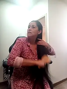 Snapshot of _Scarlett_Sweet chatting on October 1, 2025, 5:50 pm Scarlett Sweet online show from October 1, 2025, 5:50 pm