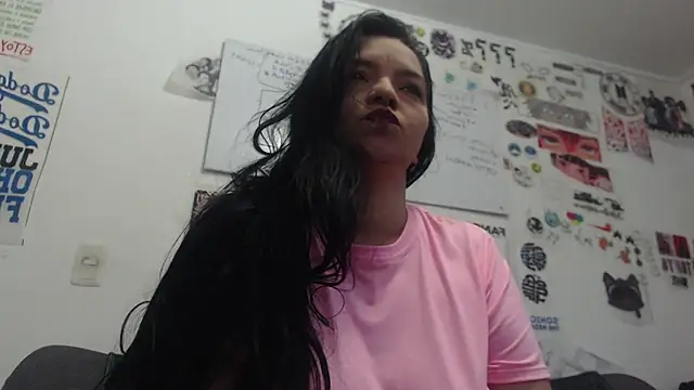 Snapshot of veronica_salas chatting on May 9, 2026, 10:51 am veronica salas online show from May 9, 2026, 10:51 am
