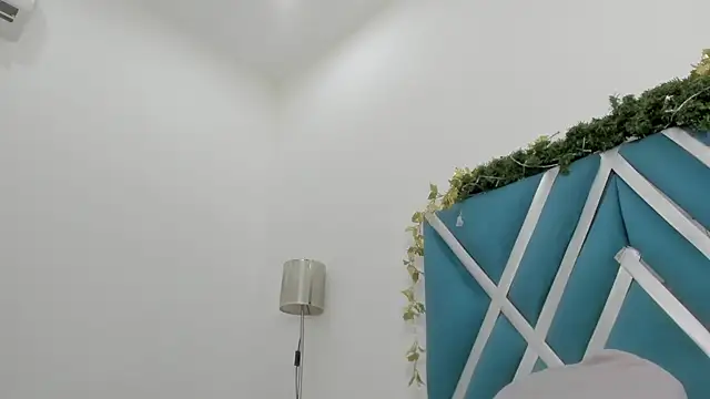 Snapshot of veronica_salas chatting on January 15, 2026, 7:28 pm veronica salas online show from January 15, 2026, 7:28 pm