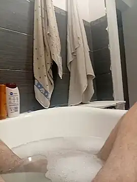 dilosan12345 online show from December 22, 2025, 3:23 pm