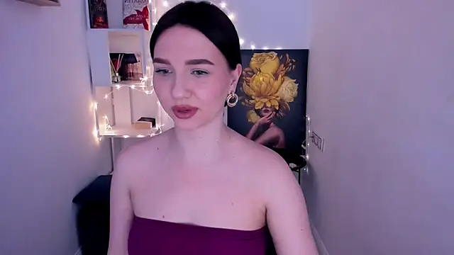 GracefulLook online show from March 7, 2025, 9:40 am