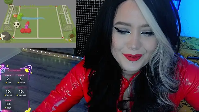 wickedxqueen online show from April 16, 2026, 9:39 pm