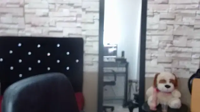 MarianaNight02 online show from October 31, 2025, 10:16 pm