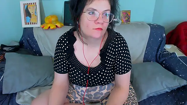 EverlyRays online show from January 11, 2026, 3:41 pm