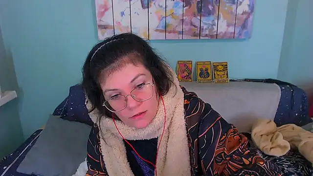 EverlyRays online show from February 21, 2026, 11:56 am