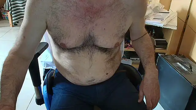 Snapshot of angelgarcia269 chatting on November 12, 2025, 12:20 pm angelgarcia269 online show from November 12, 2025, 12:20 pm