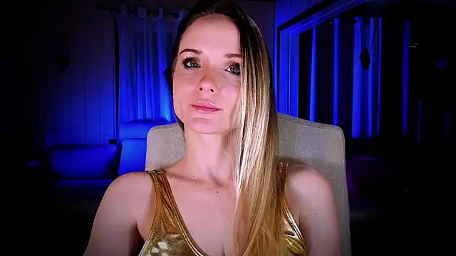 Snapshot of Louise-dance chatting on January 10, 2025, 9:31 pm Louise-dance online show from January 10, 2025, 9:31 pm