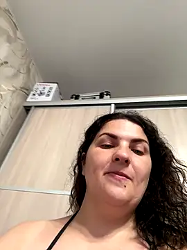 Snapshot of Taisia_W chatting on September 17, 2025, 5:53 am Taisia W online show from September 17, 2025, 5:53 am