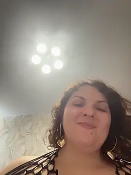 Snapshot of Taisia_W chatting on February 18, 2026, 7:17 am Taisia W online show from February 18, 2026, 7:17 am