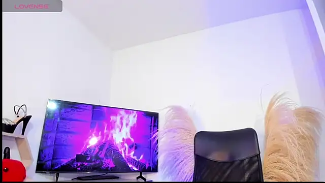 Snapshot of Fenty_XX chatting on September 23, 2025, 6:42 am Fenty XX online show from September 23, 2025, 6:42 am