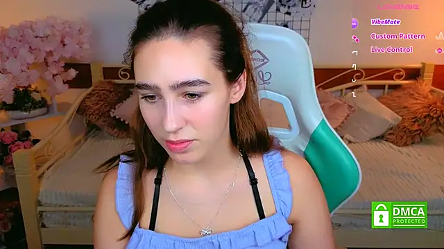  Eliizabeth  online show from February 16, 2026, 10:29 pm