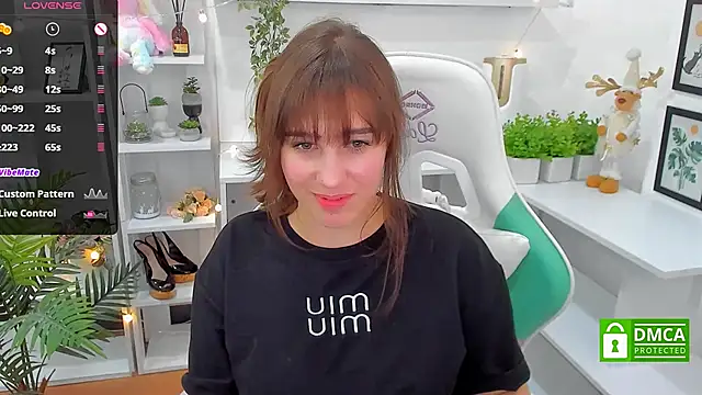 Snapshot of _Eliizabeth_ chatting on March 17, 2025, 9:35 pm Eliizabeth online show from March 17, 2025, 9:35 pm