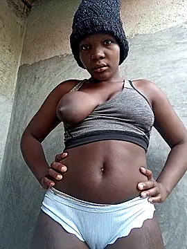 Snapshot of sweet_zara01 chatting on May 9, 2026, 5:00 am sweet zara01 online show from May 9, 2026, 5:00 am