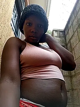 Snapshot of sweet_zara01 chatting on April 22, 2026, 11:17 am sweet zara01 online show from April 22, 2026, 11:17 am