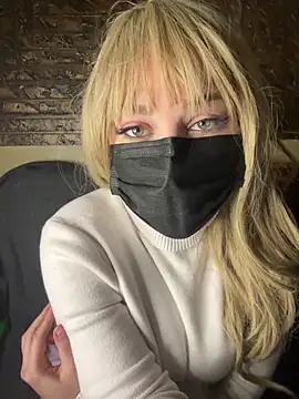 Snapshot of Mayoosh6 chatting on February 20, 2025, 2:57 pm Mayoosh6 online show from February 20, 2025, 2:57 pm