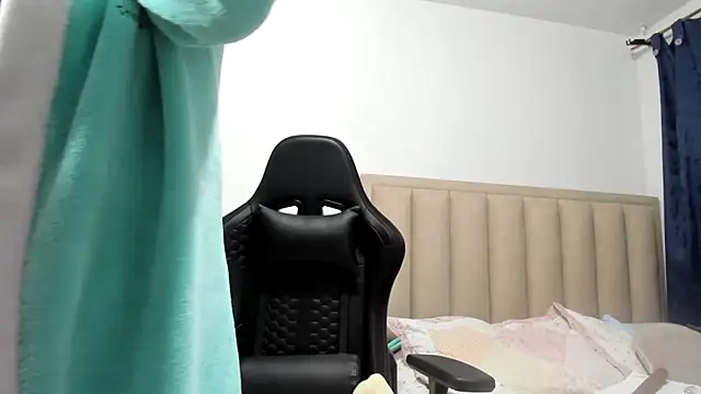 Snapshot of Chloemiller89 chatting on November 21, 2025, 11:59 pm Chloemiller89 online show from November 21, 2025, 11:59 pm