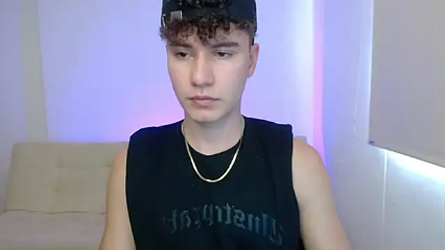 Snapshot of adrian_morelly chatting on July 17, 2026, 7:44 pm adrian morelly online show from July 17, 2026, 7:44 pm