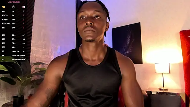 Snapshot of DannSmmith chatting on November 4, 2025, 4:27 am DannSmmith online show from November 4, 2025, 4:27 am