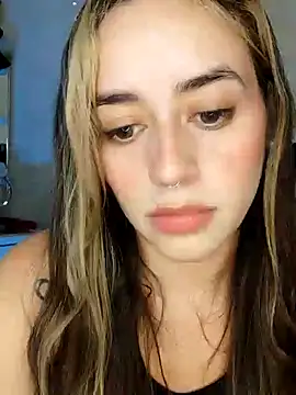 Snapshot of Natalia_Suarez chatting on December 30, 2024, 12:43 am Natalia Suarez online show from December 30, 2024, 12:43 am