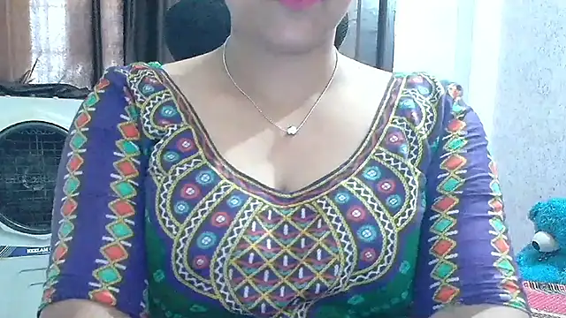 Snapshot of Maria_55 chatting on May 26, 2026, 5:38 am Maria 55 online show from May 26, 2026, 5:38 am