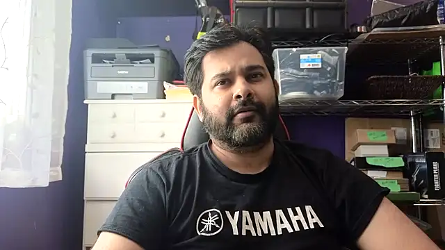 Snapshot of Sakhtlaundaz chatting on June 19, 2026, 1:28 pm Sakhtlaundaz online show from June 19, 2026, 1:28 pm