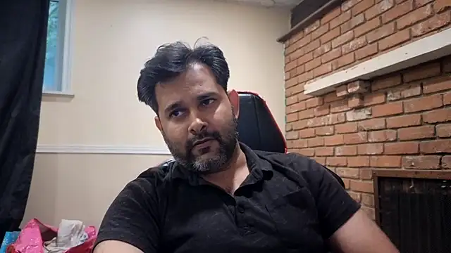 Snapshot of Sakhtlaundaz chatting on July 27, 2026, 10:06 pm Sakhtlaundaz online show from July 27, 2026, 10:06 pm