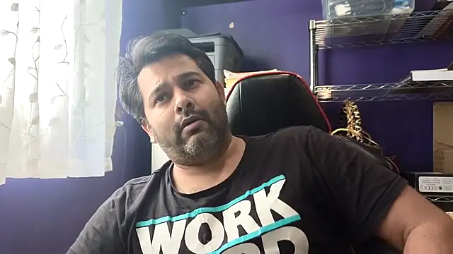 Snapshot of Sakhtlaundaz chatting on July 7, 2026, 1:25 pm Sakhtlaundaz online show from July 7, 2026, 1:25 pm