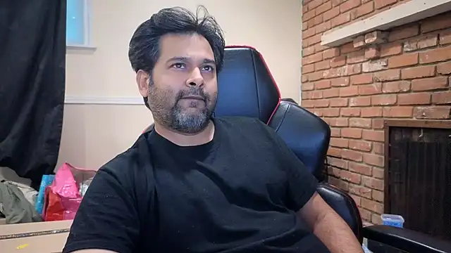 Snapshot of Sakhtlaundaz chatting on July 25, 2026, 1:28 pm Sakhtlaundaz online show from July 25, 2026, 1:28 pm