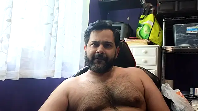 Snapshot of Sakhtlaundaz chatting on June 26, 2026, 2:34 pm Sakhtlaundaz online show from June 26, 2026, 2:34 pm