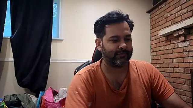 Snapshot of Sakhtlaundaz chatting on August 3, 2026, 8:48 pm Sakhtlaundaz online show from August 3, 2026, 8:48 pm