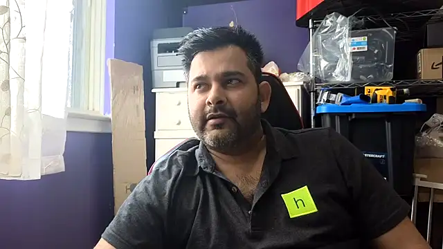 Snapshot of Sakhtlaundaz chatting on May 4, 2026, 12:41 pm Sakhtlaundaz online show from May 4, 2026, 12:41 pm