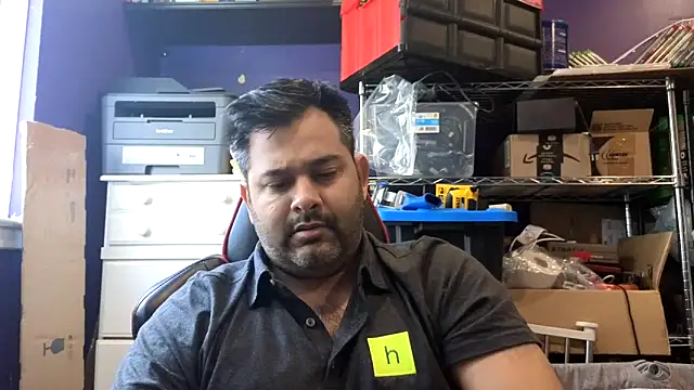 Snapshot of Sakhtlaundaz chatting on May 1, 2026, 2:22 pm Sakhtlaundaz online show from May 1, 2026, 2:22 pm