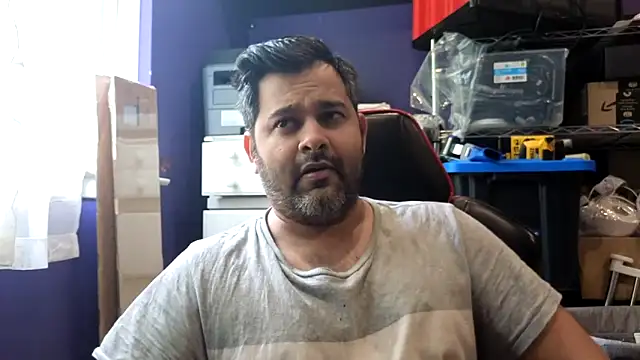 Snapshot of Sakhtlaundaz chatting on May 22, 2026, 1:53 pm Sakhtlaundaz online show from May 22, 2026, 1:53 pm