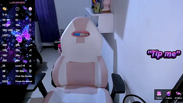 siddhixxx 592 online show from September 18, 2025, 9:51 pm