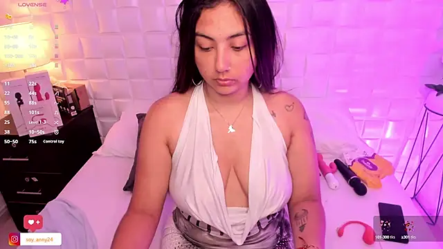 anny rouse24 online show from March 6, 2025, 2:30 am