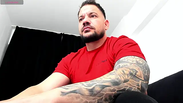 Snapshot of musclemonster31 chatting on October 15, 2025, 12:02 pm musclemonster31 online show from October 15, 2025, 12:02 pm