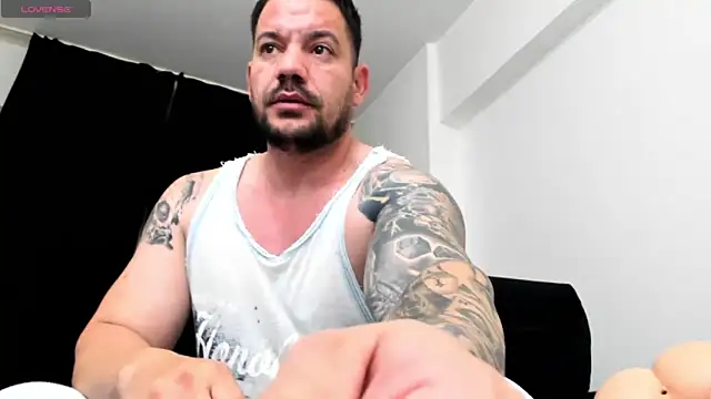 musclemonster31 online show from November 20, 2025, 8:59 am