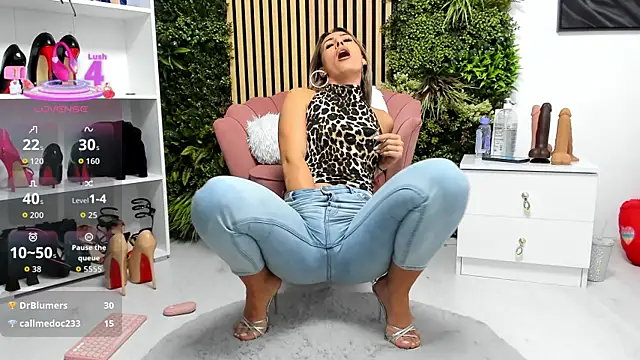 sweetcherry30 online show from October 2, 2025, 6:00 pm